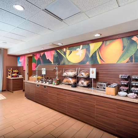 Fairfield Inn & Suites Marianna Buitenkant foto
