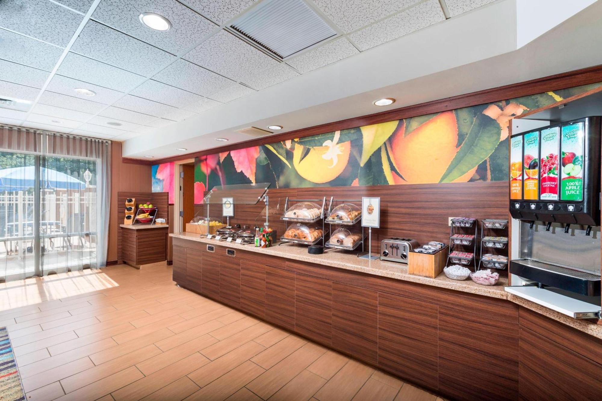 Fairfield Inn & Suites Marianna Buitenkant foto