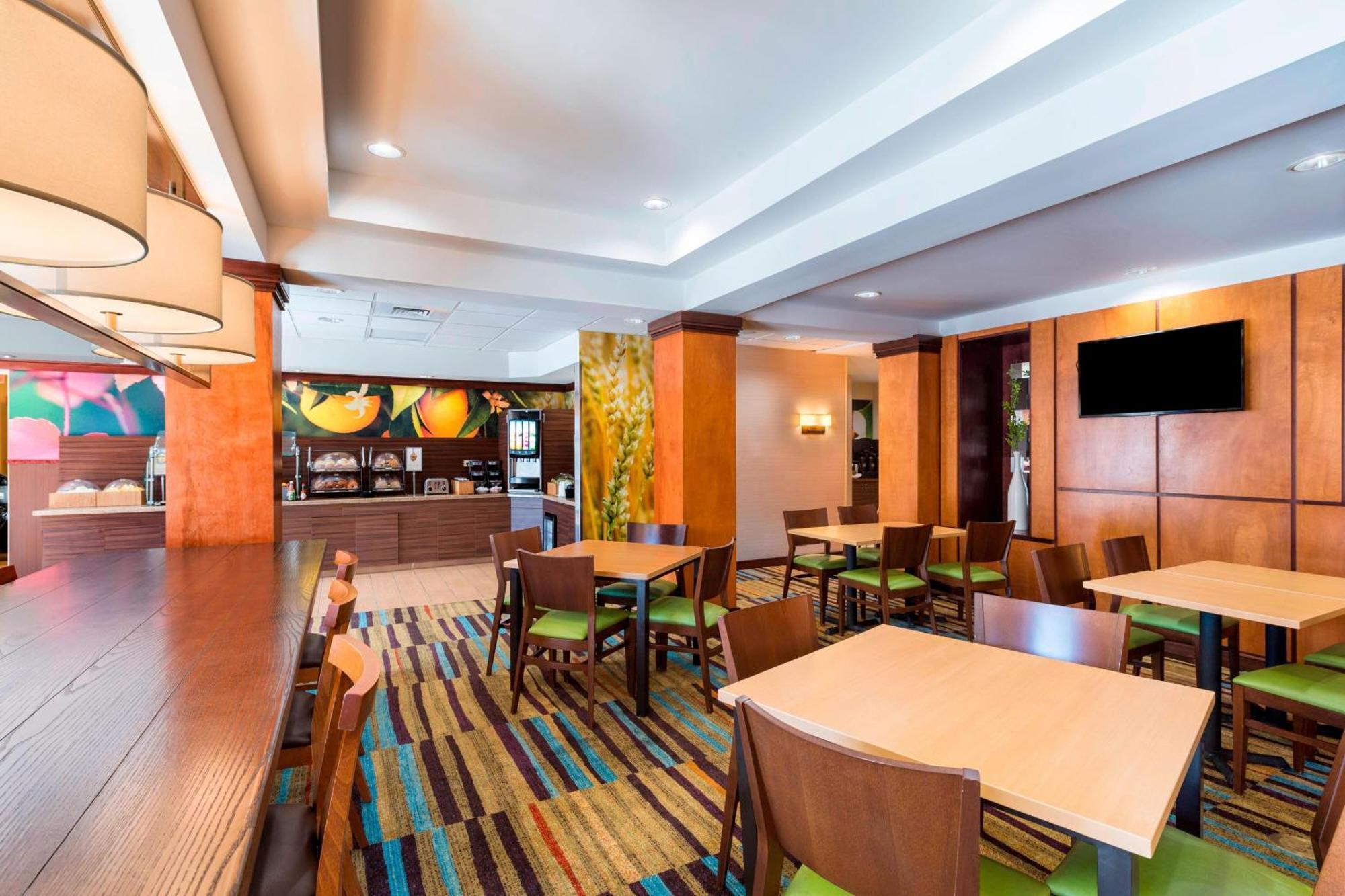 Fairfield Inn & Suites Marianna Buitenkant foto