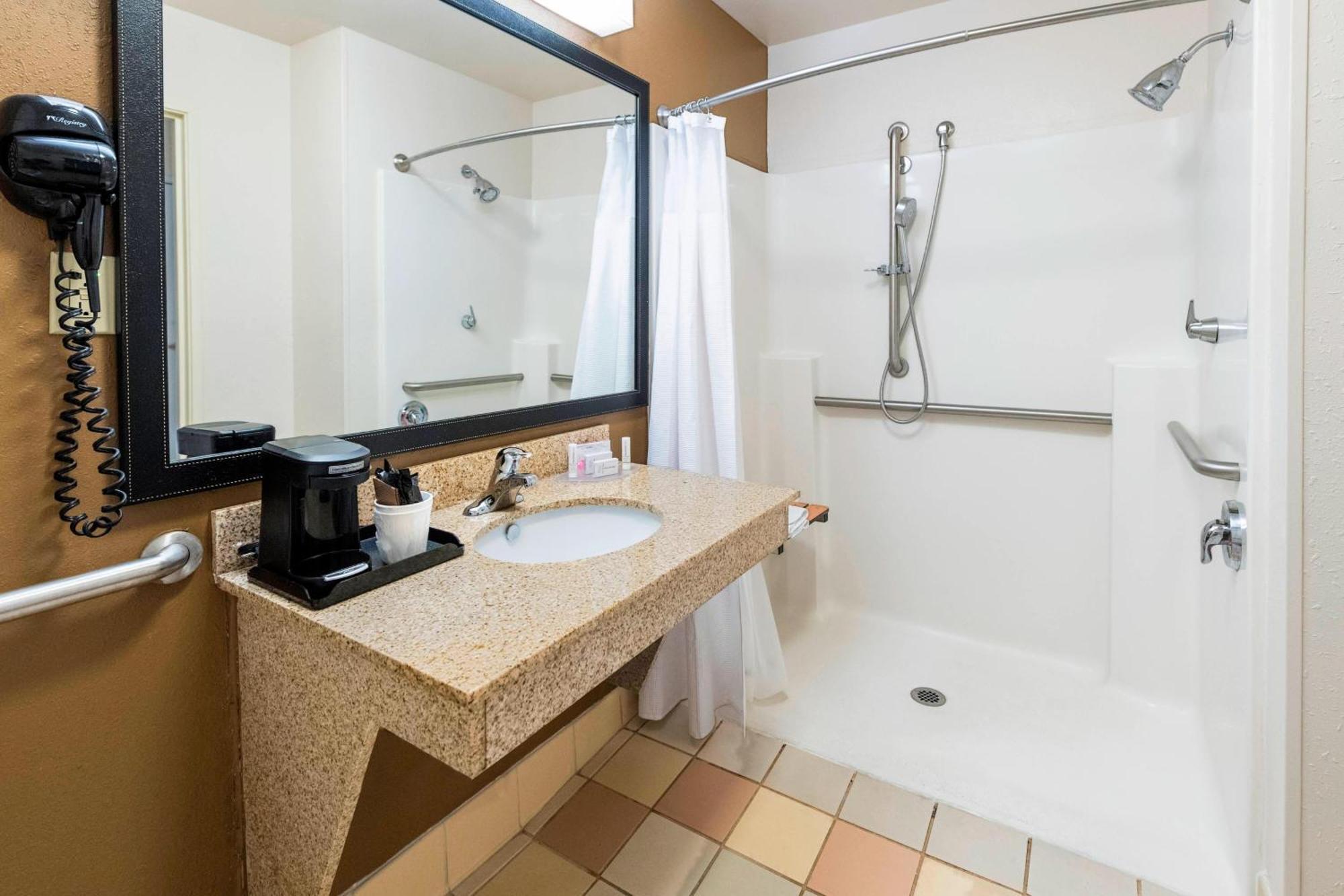 Fairfield Inn & Suites Marianna Buitenkant foto