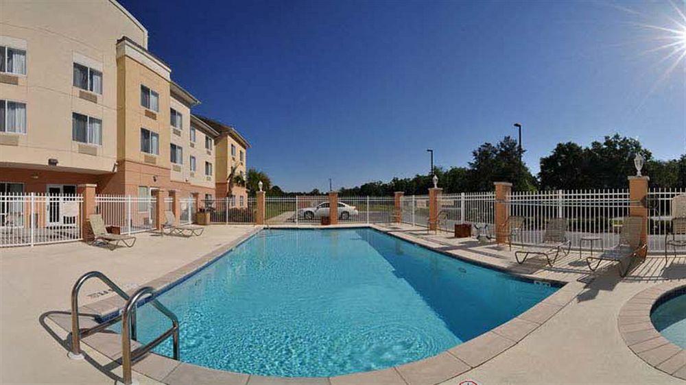 Fairfield Inn & Suites Marianna Buitenkant foto